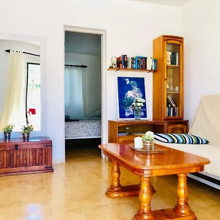 Alessandra Mit Sat-tv & Wifi In Puerto Del Carmen, Lanzarote - #120373 Daire *