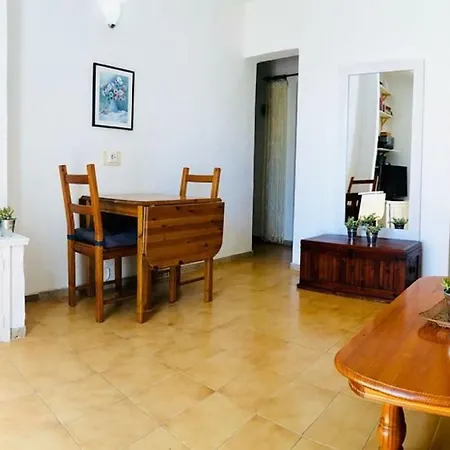 Daire Alessandra Mit Sat-tv & Wifi In Puerto Del Carmen, Lanzarote - #120373 *