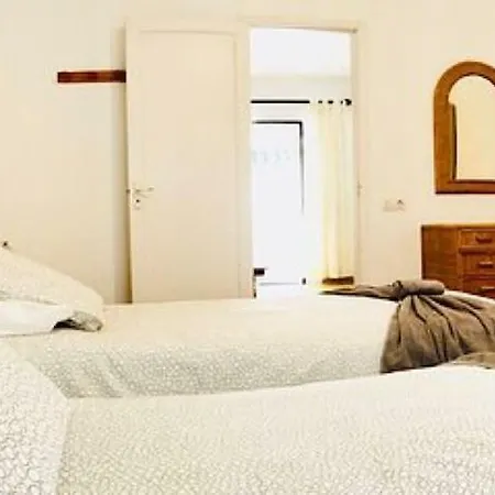 Daire Alessandra Mit Sat-tv & Wifi In Puerto Del Carmen, Lanzarote - #120373